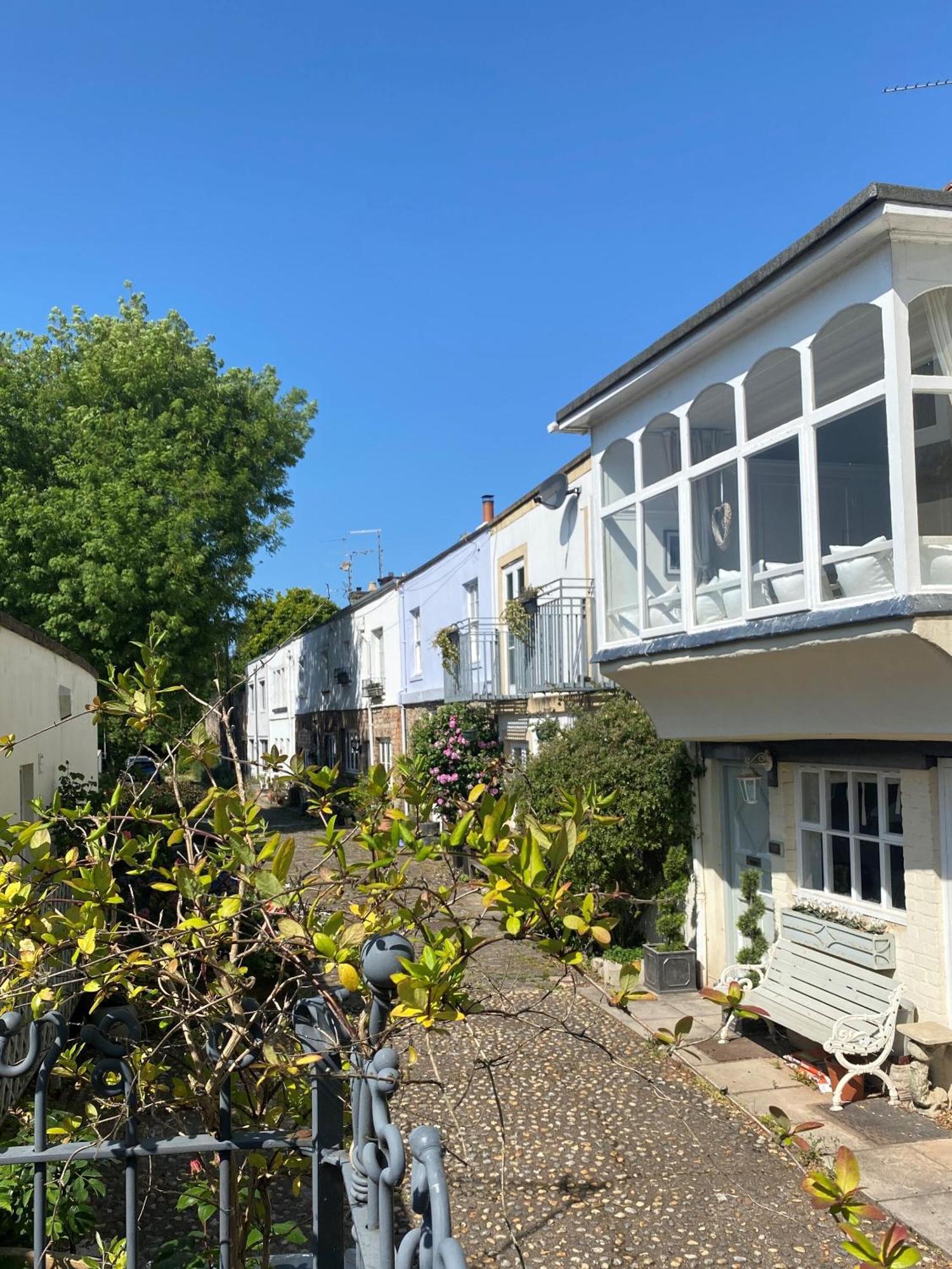 Prime Location! Detached Clifton Home With Parking Бристоль Екстер'єр фото
